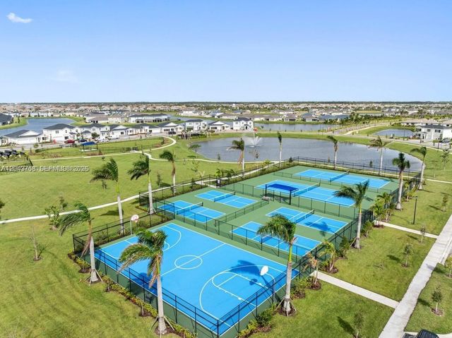 13138 SW Valletta Way, Port St Lucie, FL 34987