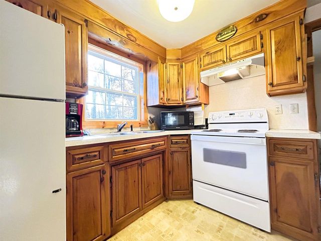 W12330 E BEDORA COURT, Stephenson, WI 54114