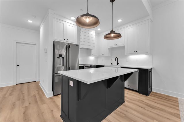 2972 N Old Missouri Road, Fayetteville, AR 72703