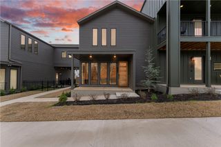 2972 N Old Missouri Road, Fayetteville, AR 72703