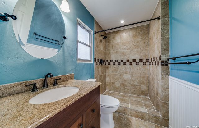 242 Windcrest, Windcrest, TX 78239