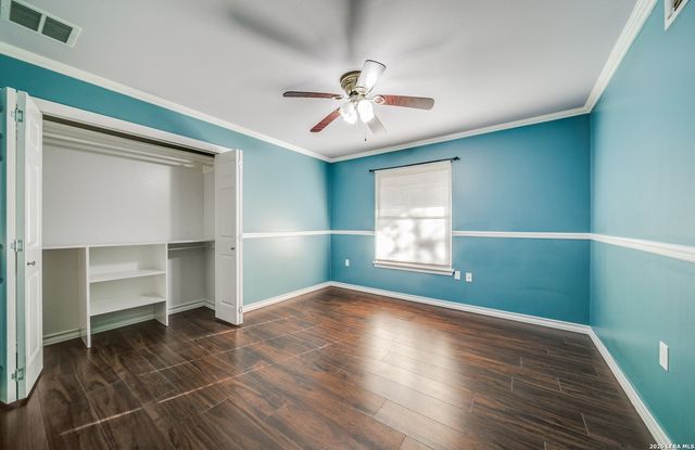 242 Windcrest, Windcrest, TX 78239