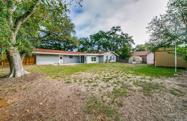 242 Windcrest, Windcrest, TX 78239