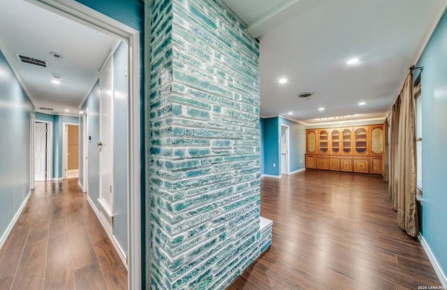 242 Windcrest, Windcrest, TX 78239