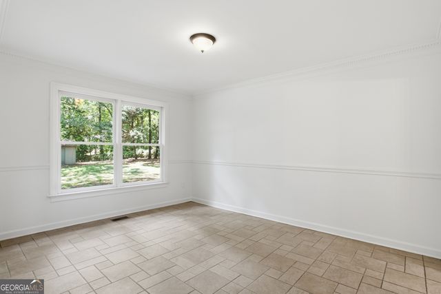 41 Lorraine Valley, Winder, GA 30680