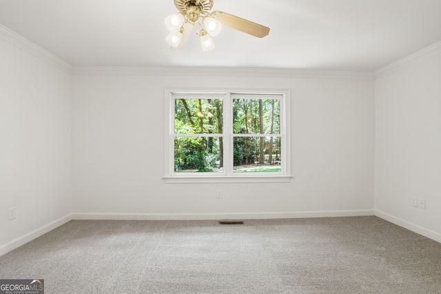 41 Lorraine Valley, Winder, GA 30680