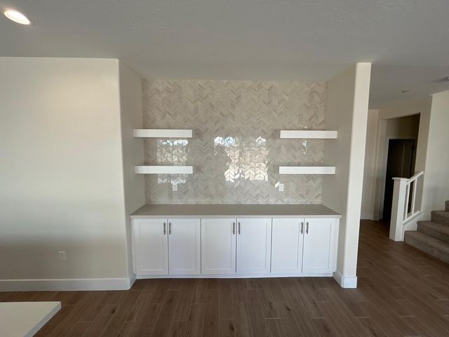 2822 E Corteza Drive, Fresno, CA 93730