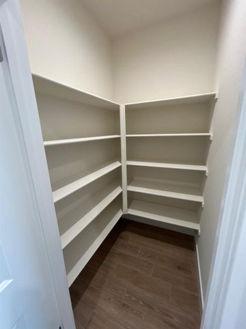 2822 E Corteza Drive, Fresno, CA 93730