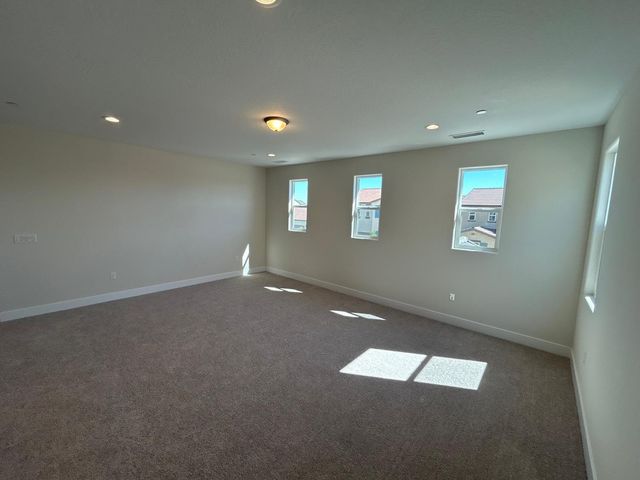 2822 E Corteza Drive, Fresno, CA 93730