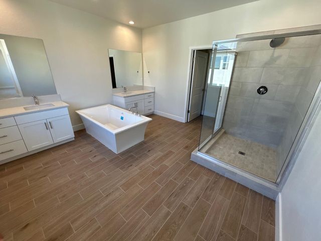 2822 E Corteza Drive, Fresno, CA 93730