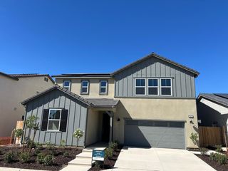 2822 E Corteza Drive, Fresno, CA 93730