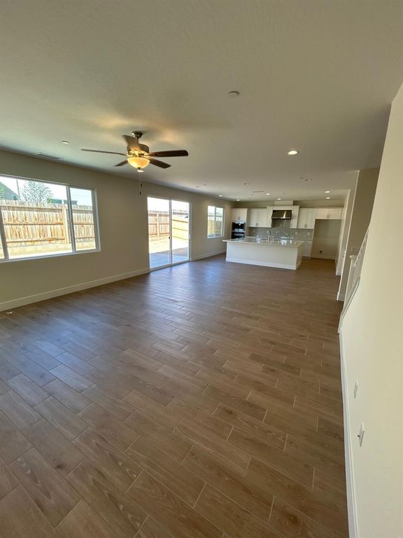 Image 9 of property listing at 2822 E Corteza Drive, Fresno, CA 93730