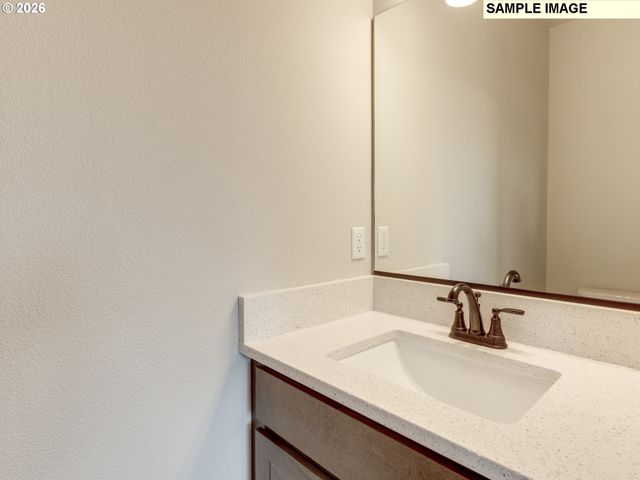 2335 E OTTER Loop 30, La Center, WA 98629