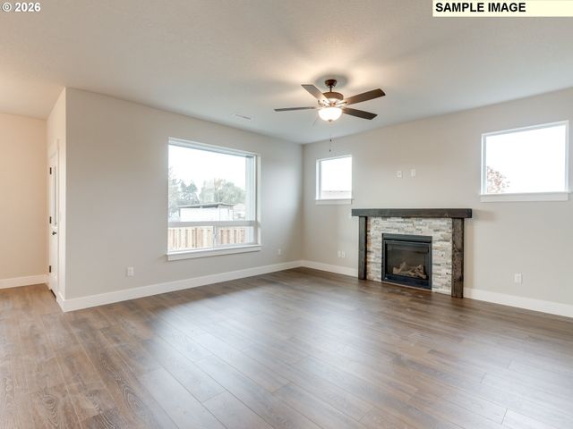 2335 E OTTER Loop 30, La Center, WA 98629