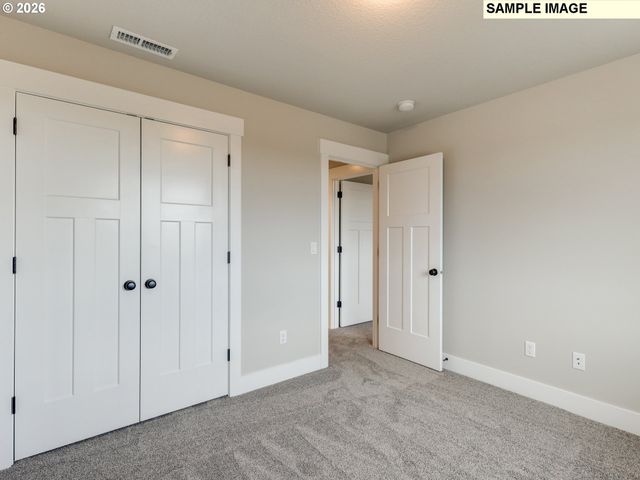 2335 E OTTER Loop 30, La Center, WA 98629