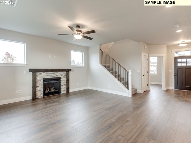 2335 E OTTER Loop 30, La Center, WA 98629