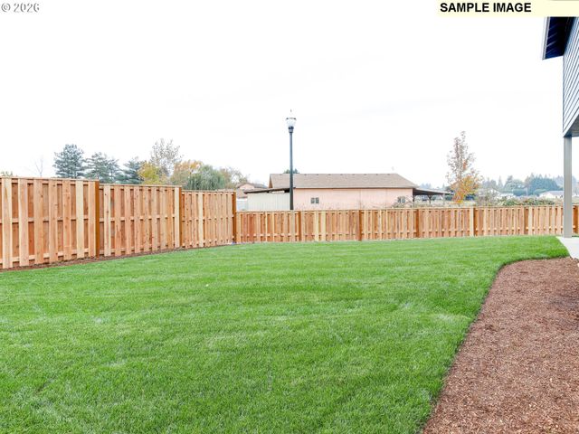 2335 E OTTER Loop 30, La Center, WA 98629