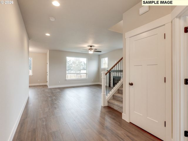 2335 E OTTER Loop 30, La Center, WA 98629