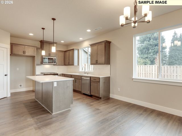 2335 E OTTER Loop 30, La Center, WA 98629