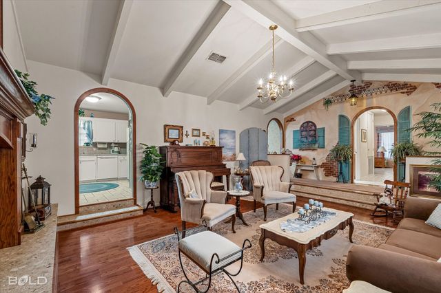 6831 North Park Lane, Shreveport, LA 71107