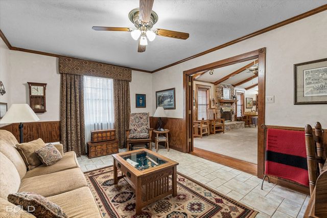 6831 North Park Lane, Shreveport, LA 71107