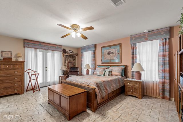 6831 North Park Lane, Shreveport, LA 71107