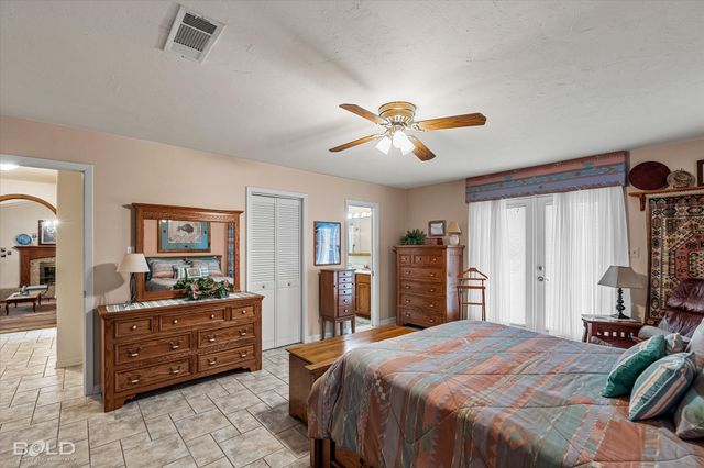 6831 North Park Lane, Shreveport, LA 71107