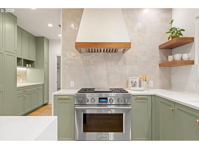 1430 Sw HIGHLAND Rd, Portland, OR 97221