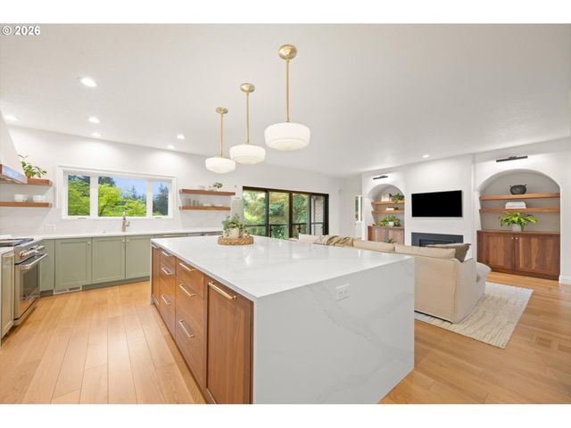 1430 Sw HIGHLAND Rd, Portland, OR 97221