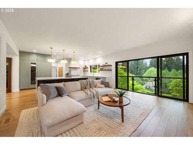1430 Sw HIGHLAND Rd, Portland, OR 97221