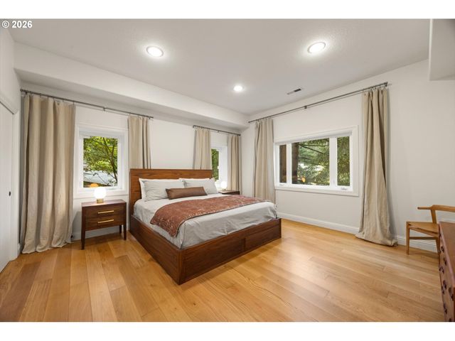 1430 Sw HIGHLAND Rd, Portland, OR 97221