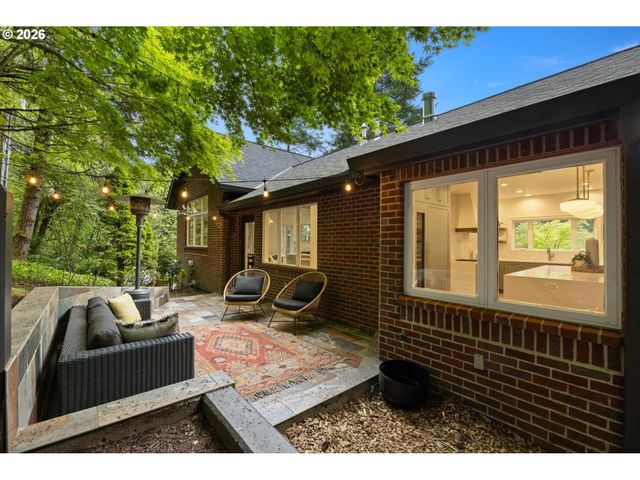 1430 Sw HIGHLAND Rd, Portland, OR 97221