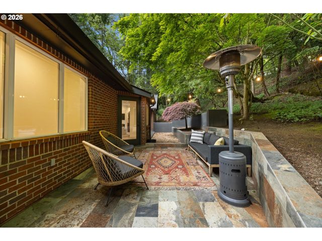 1430 Sw HIGHLAND Rd, Portland, OR 97221