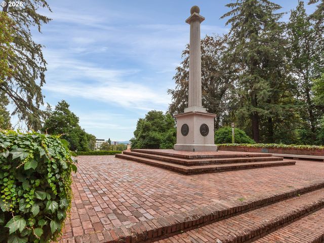 1430 Sw HIGHLAND Rd, Portland, OR 97221