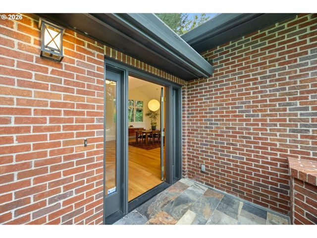 1430 Sw HIGHLAND Rd, Portland, OR 97221
