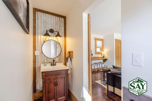 2807 Wilmington Road, Lake Placid, NY 12946