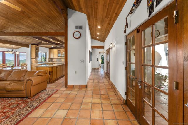 17156 Dos Hermanos, Poway, CA 92064