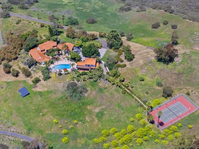 17156 Dos Hermanos, Poway, CA 92064