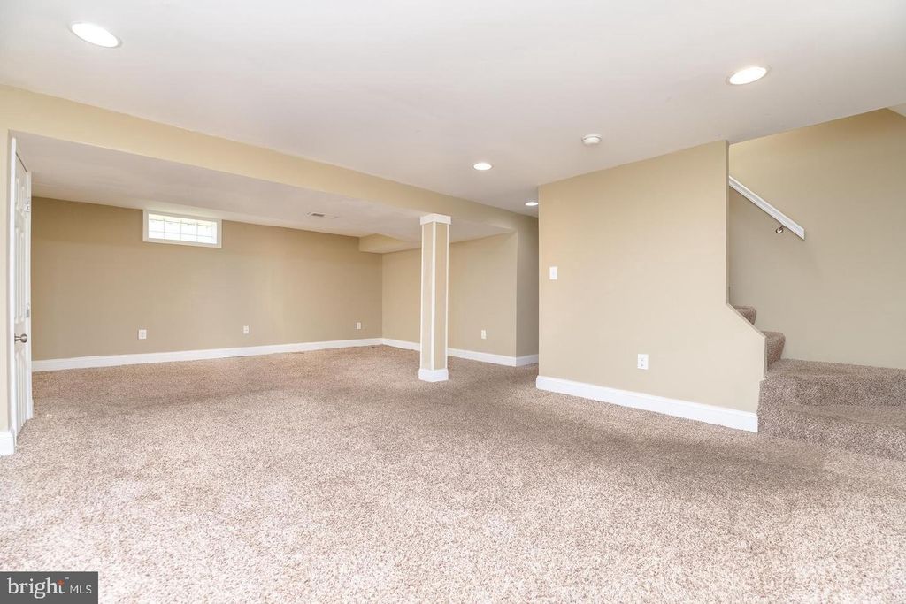 Image 20 of property listing at 6307 BIRCHWOOD AVE, Baltimore, MD 21214