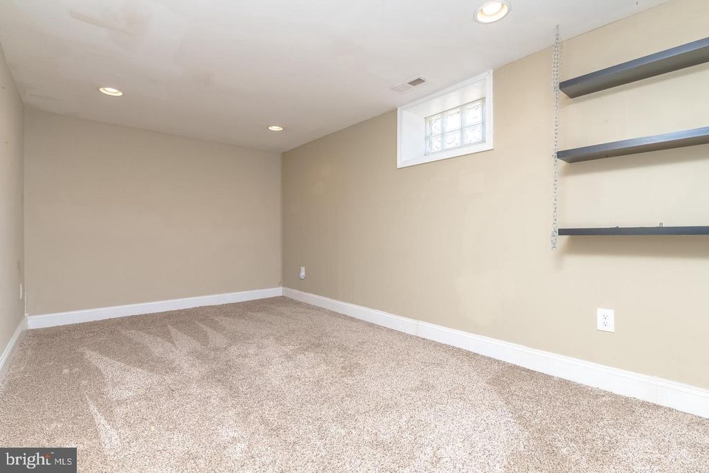 Image 21 of property listing at 6307 BIRCHWOOD AVE, Baltimore, MD 21214
