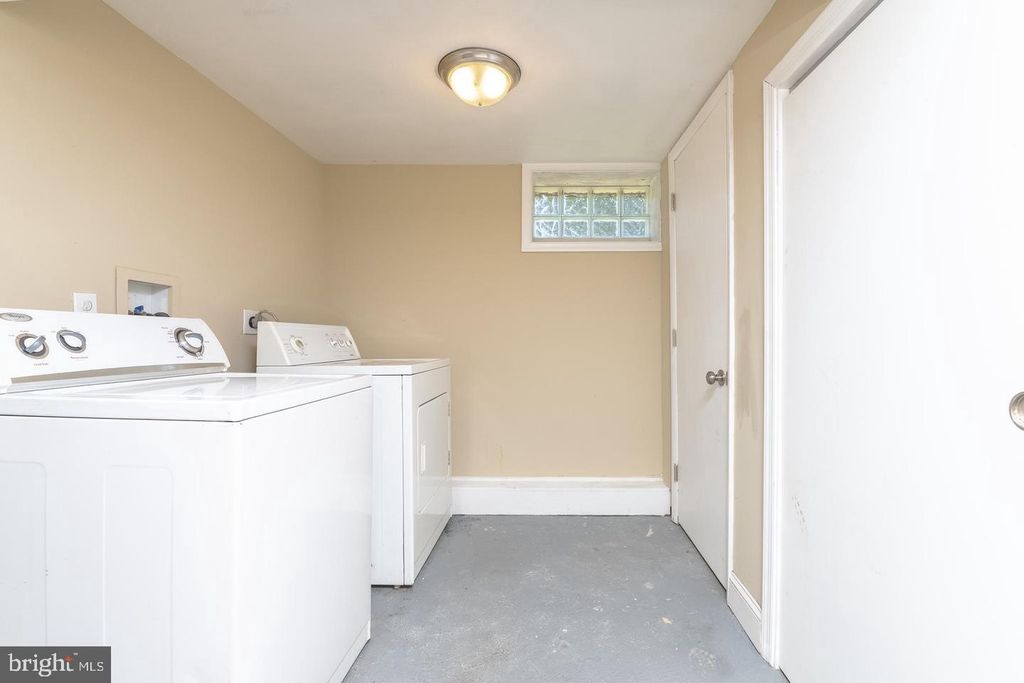 Image 22 of property listing at 6307 BIRCHWOOD AVE, Baltimore, MD 21214
