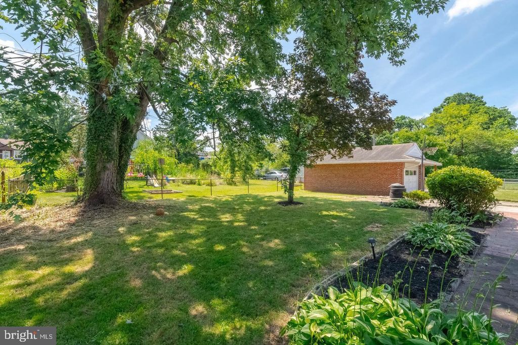 Image 26 of property listing at 6307 BIRCHWOOD AVE, Baltimore, MD 21214