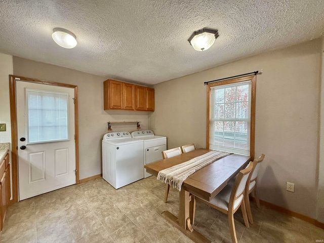 2016 Shelby Avenue, Evansville, IN 47714