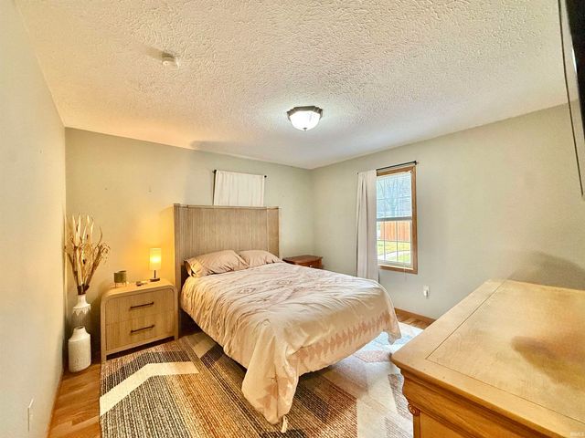 2016 Shelby Avenue, Evansville, IN 47714