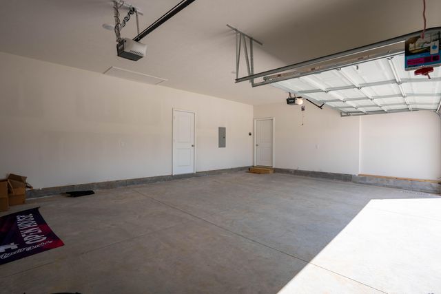 1759 Cash Drive, Mt Vernon, MO 65712