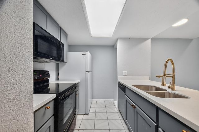 11411 Harwin Drive 3, Houston, TX 77072