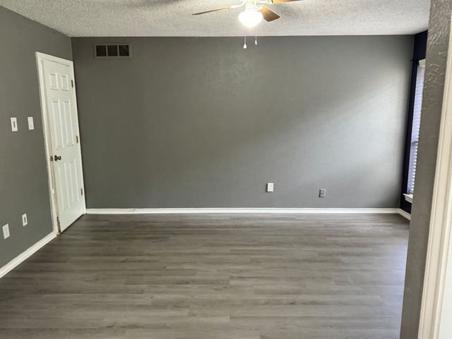 5610 Shady Hill Lane, Arlington, TX 76016