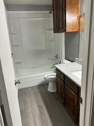 5610 Shady Hill Lane, Arlington, TX 76016