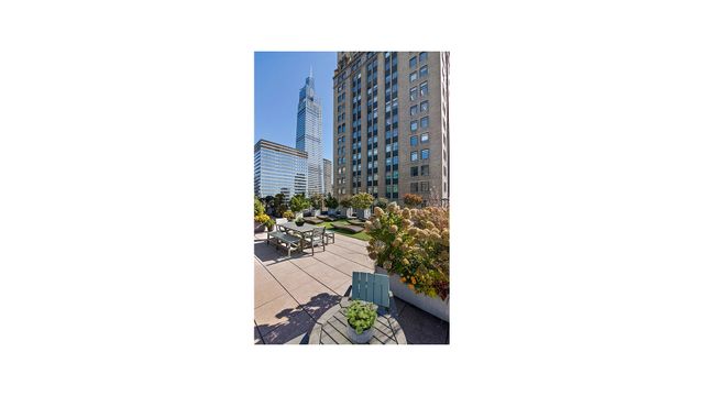 445 5th Ave Apt 30A, New York City, NY 10016