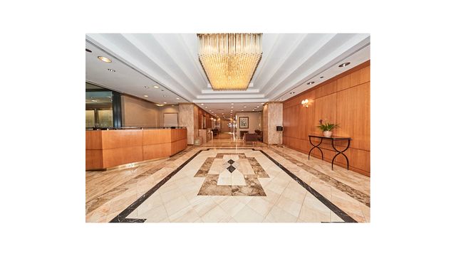 445 5th Ave Apt 30A, New York City, NY 10016